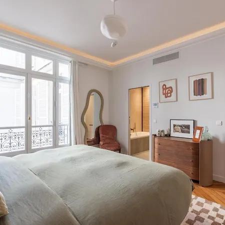 Apartment Luxury - 5 Min Walk From Champs-elysees